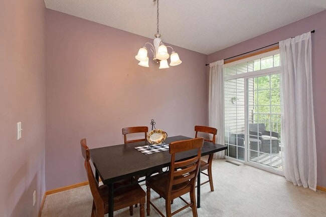 Building Photo - Spacious *2Bed*2Bath townhome Cottage Grove Available 7/1/26!