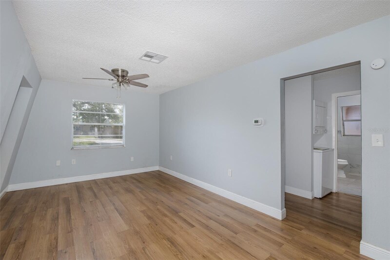 Building Photo - 5752 Virginia Ave