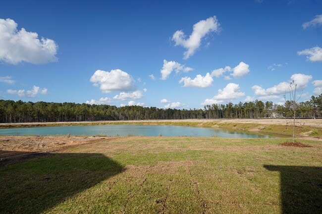 Building Photo - Available Soon!