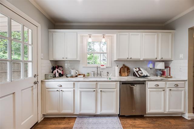 Building Photo - 6219 Revere Pl