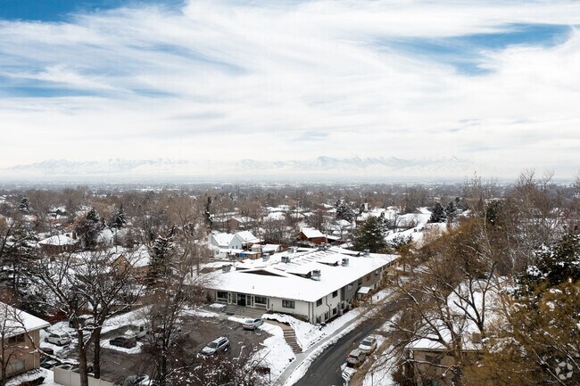 Building Photo - 1172 E Graystone Way