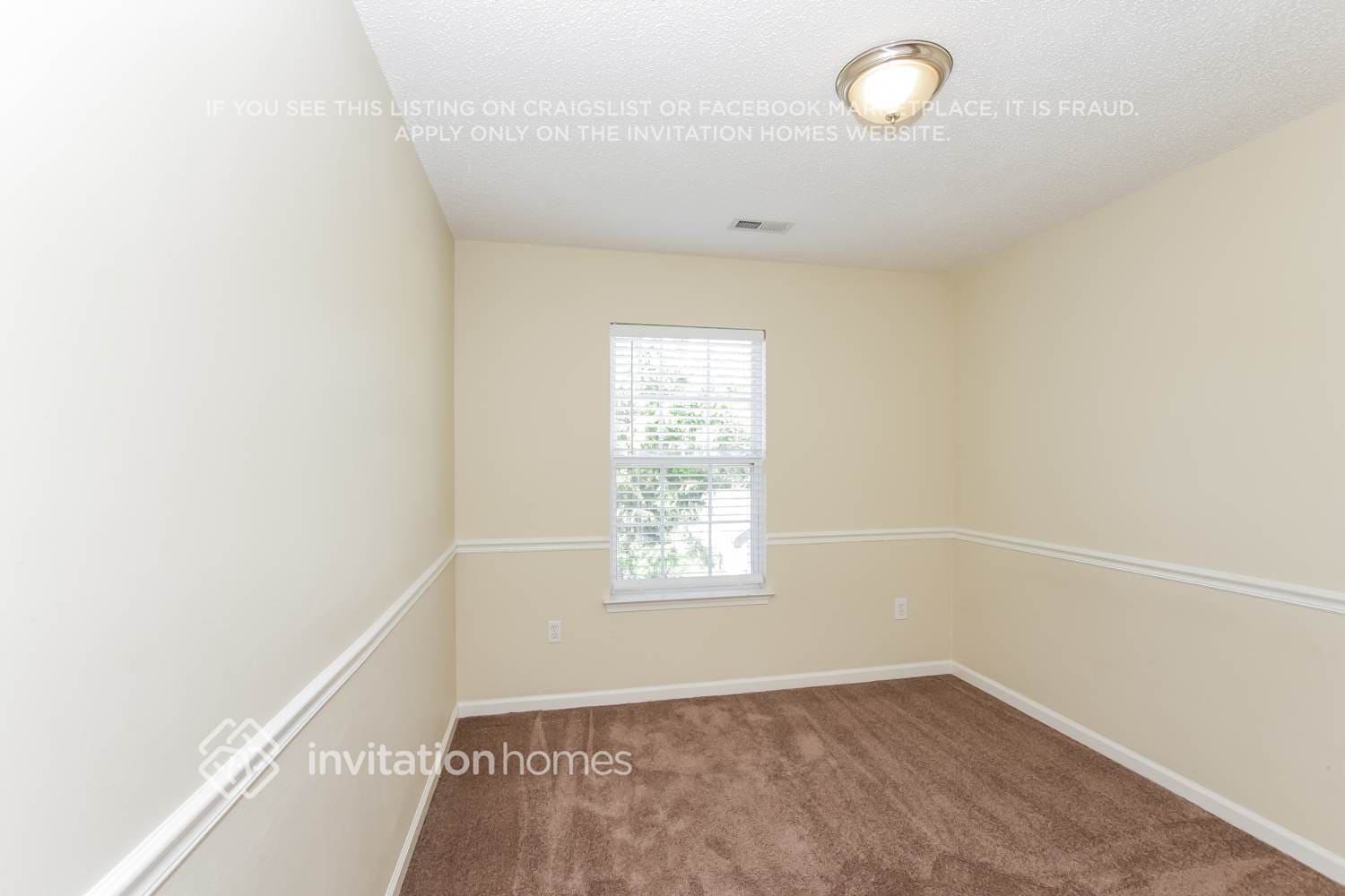 Building Photo - 216 Bradford Glyn Dr