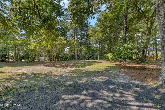 Building Photo - 844 Arboretum Dr