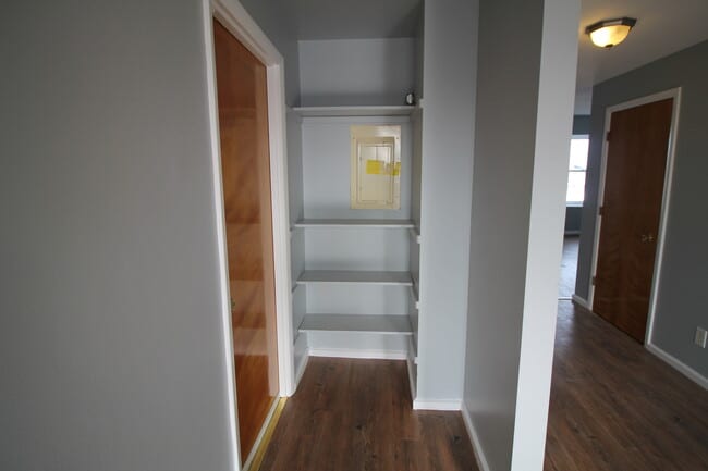 Building Photo - 3 School St