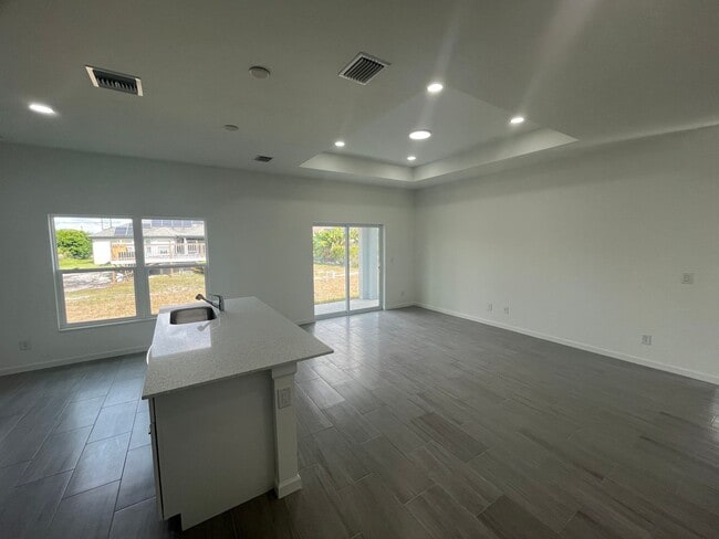 Building Photo - NEW CONSTRUCTION-Spacious 4 Bed / 2 Bath / 2 Car Garage Home in Lehigh Acres