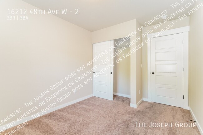 Building Photo - 16212 48th Ave W