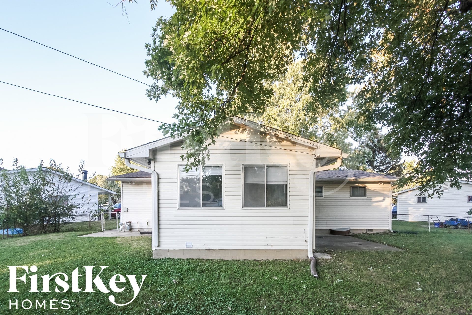 Building Photo - 376 Ticen St