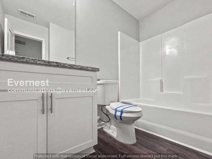 Building Photo - 5241 Hanover St