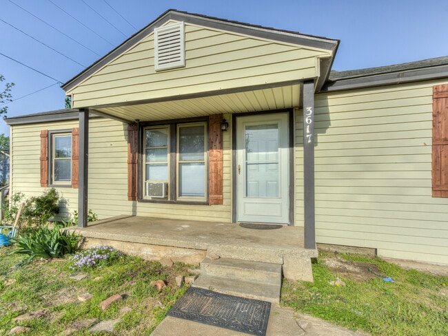 Building Photo - 3617 S Goff Ave
