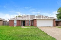 Building Photo - 108 Apache Trail