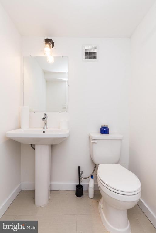 Building Photo - 3016 Baltz St