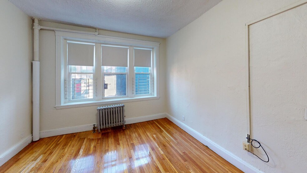 Building Photo - 1750 Commonwealth Ave