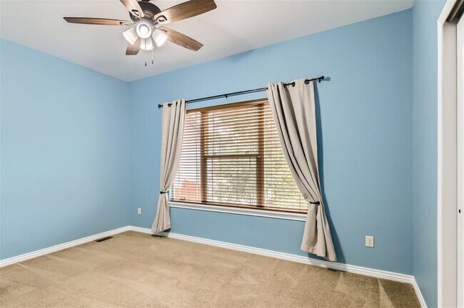 Building Photo - 12650 Handles Peak Way