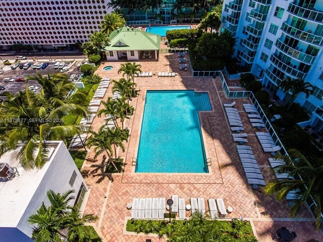 Building Photo - 31 SE 5th St