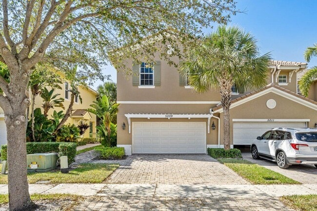 Primary Photo - 5009 Dulce Ct