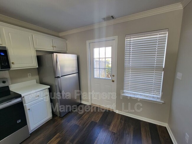 Building Photo - 117 Palmer Ct