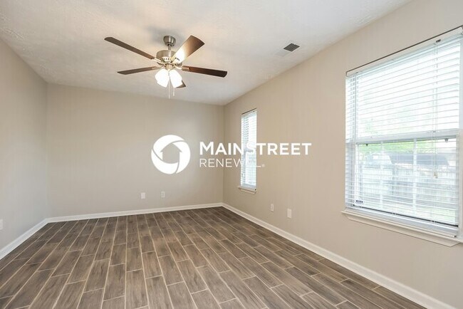 Building Photo - 3 Bedroom Pet-Friendly Home in MADISON, TN...