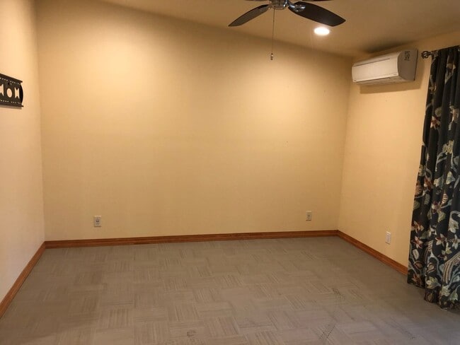 Building Photo - 3 bedroom 2 bathroom house in Thurston!