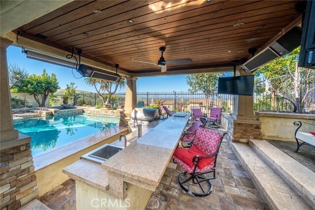 Building Photo - 19 Momento