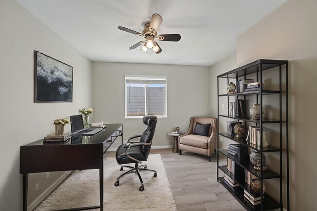 Building Photo - 2326 Klein Pl