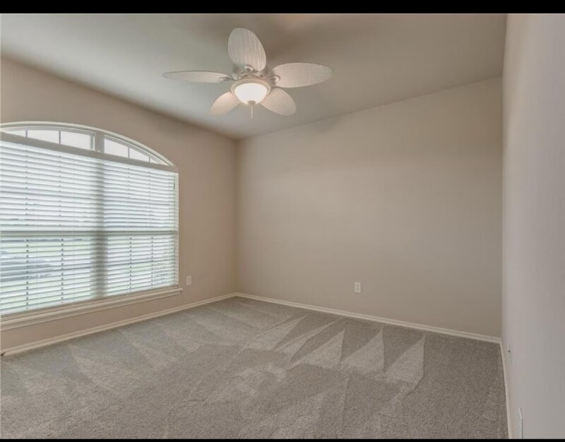 Building Photo - 18400 Agua Dr