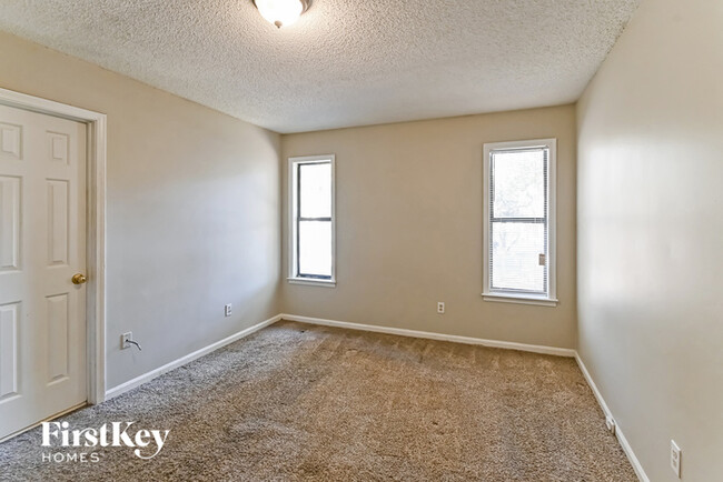 Building Photo - 8538 Chimneyrock Blvd.