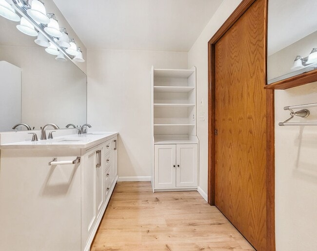 Building Photo - Modern One-Level Home in Innisglen  Upgrad...