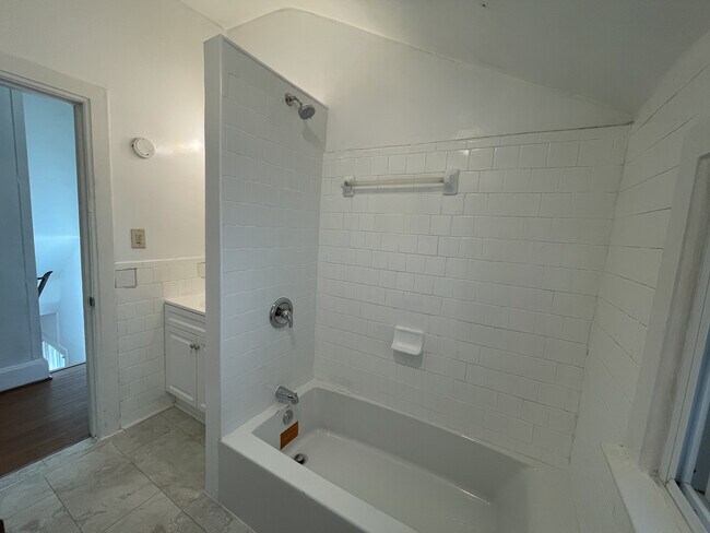 Building Photo - 5920 Chillum Plz NE