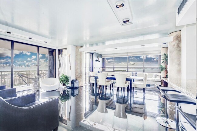 Building Photo - 11113 Biscayne Blvd