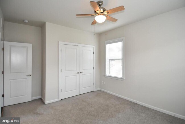 Building Photo - 20739 Heron Landing Dr
