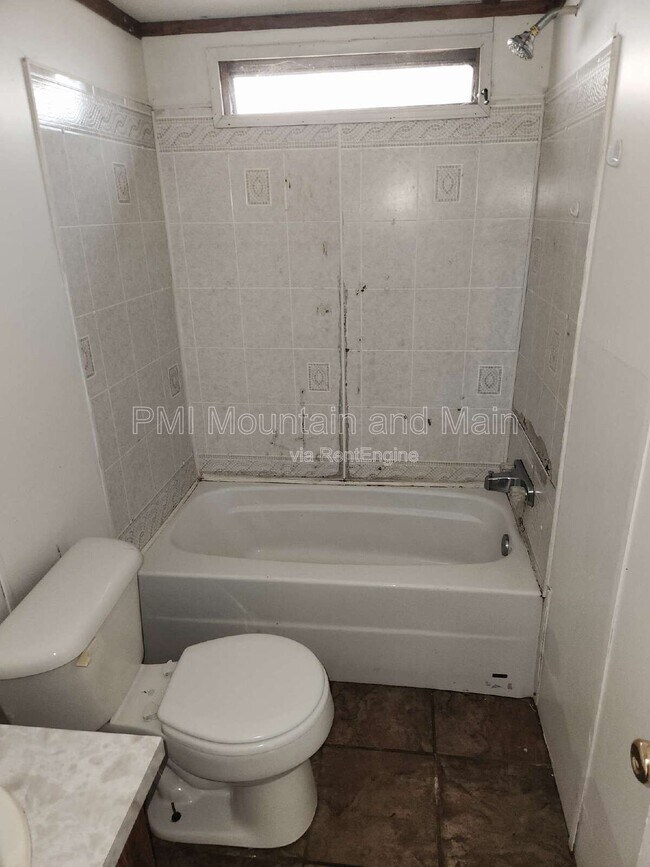 Building Photo - 36 Misty Mountain Way