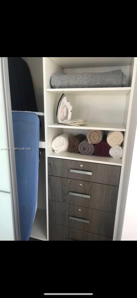 Building Photo - 151 SE 1st St