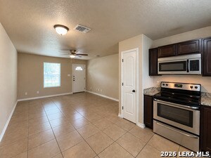 Building Photo - 1221 N Navidad St