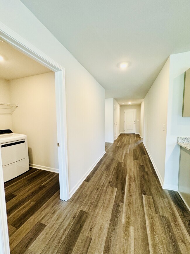 Building Photo - 809 Rivas Ct