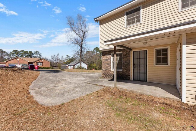 Building Photo - 1636 Huntley Ridge Dr