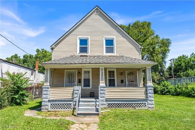 Primary Photo - 7024 Clark Ave