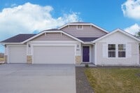 Building Photo - 2814 N Cherry Grove Way