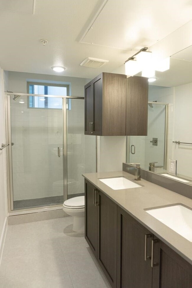 Building Photo - 4819 Caroline St