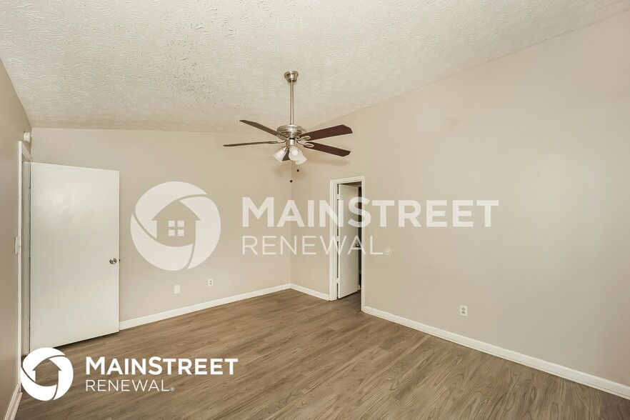 Building Photo - 9206 Fairway Ct