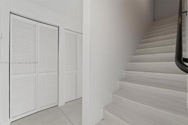 Building Photo - 26126 SW 146th Ave