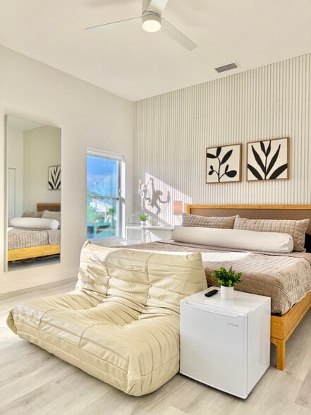 Building Photo - 3204 Karen Dr