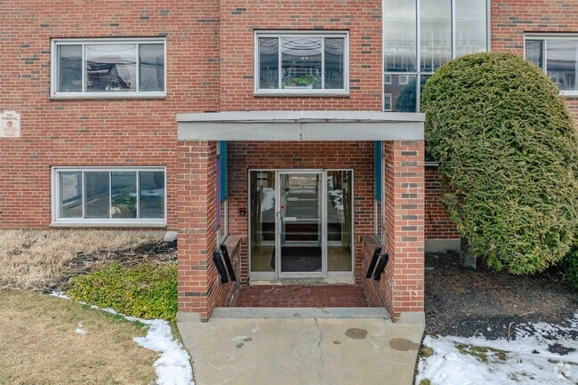 Building Entrance - The Summit House