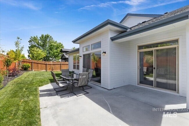Building Photo - 12580 W Mardia St