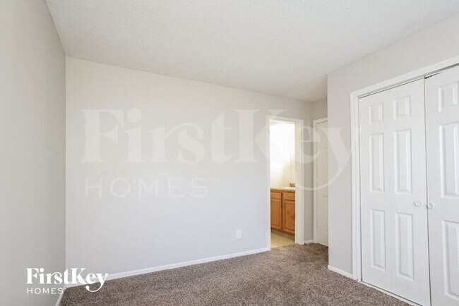 Building Photo - 6305 Kellum Dr
