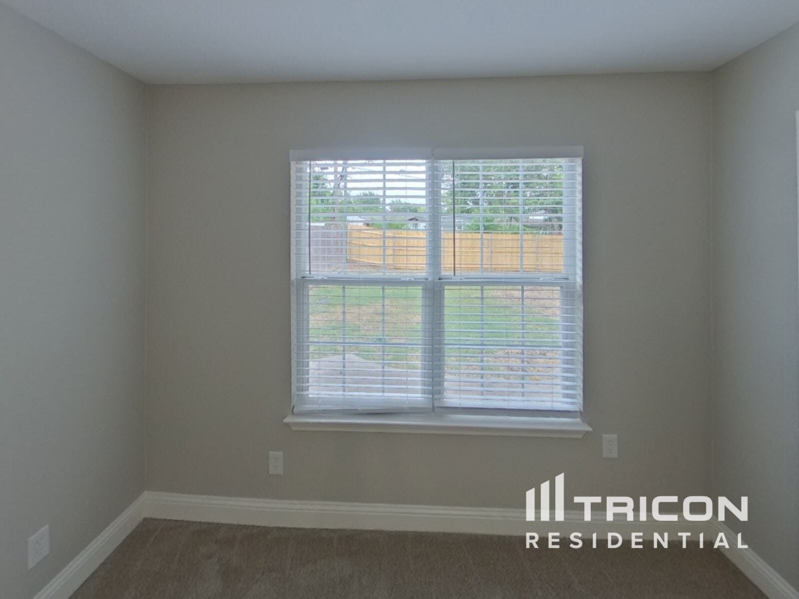 Building Photo - 5229 Westcrest Dr
