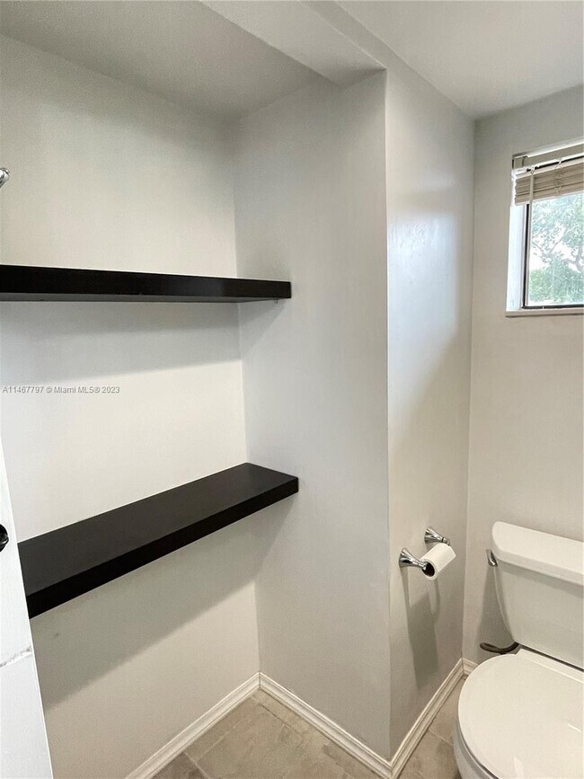Building Photo - 8055 SW 21st Ct