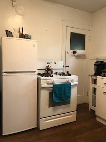 Dinner is ready - 425 Park Ave
