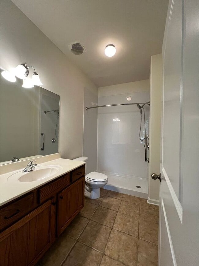 Building Photo - Your Autumn Oasis Awaits! Stunning Remodel...