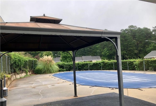 Building Photo - 975 Surry Ln