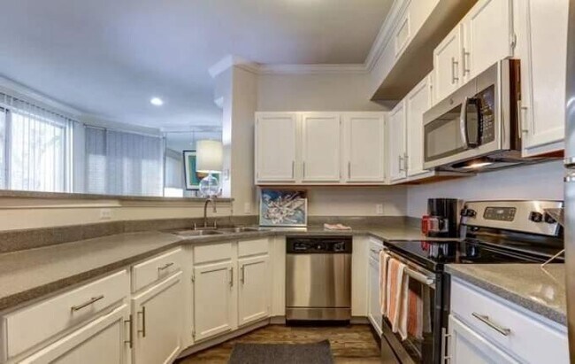 Building Photo - 2 bedroom in Dallas TX 75287